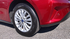 Ford Focus 1.0 EcoBoost 125 Titanium 5dr Auto Petrol Hatchback